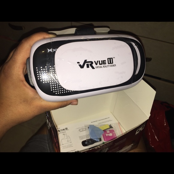 Virtual Reality Viewer - Picture 3 of 3